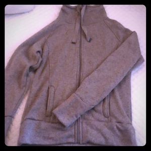 Danskin Women's workout jacket; sz. MED (8/10)